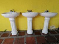 Usado, Lavamanos Con Pedestal Antiguo En Porcelana U.s.a Aquos Beig segunda mano  Colombia 