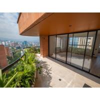 En Venta  For Sale   Apartamento Moderno, Espectacular Ubicado En El Corazón Del Poblado (barrio Lalinde) segunda mano  Colombia 