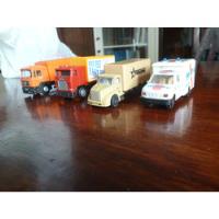 4 Camiones De Juguete De Plastico      Ljp, usado segunda mano  Colombia 