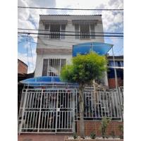 Usado, Se Vende Casa Multifamiliar Barrio El Sembrador Palmira Valle Colombia segunda mano  Colombia 