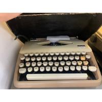 Maquina De Escribir Olivetty, usado segunda mano  Colombia 